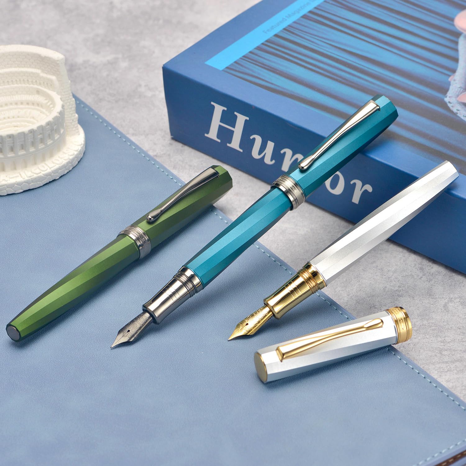 Hong Dian N11 - Pluma estilográfica, punta fina y suave dorada de platino, plata de platino y diseño de sarga geométrica con estuche de metal