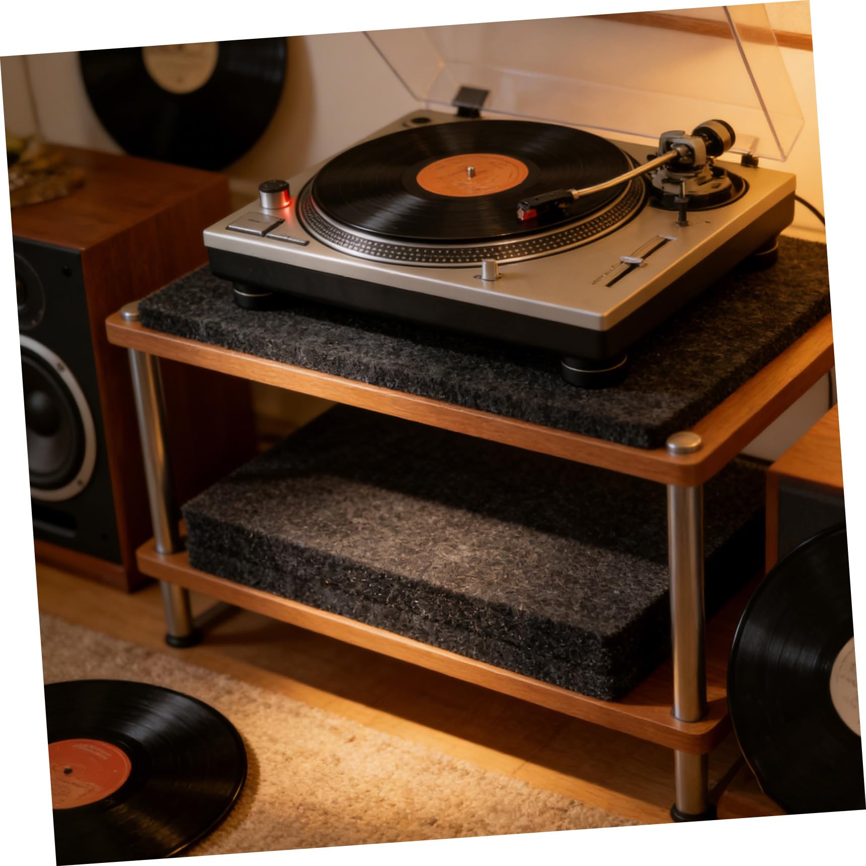 Vaguelly Almohadilla de Aislamiento para Altavoces y Subwoofer 30X40X5,2 CM, Base Antivibración en Poliéster Gris Oscuro, Diseñada para Mejorar la Calidad de Sonido en Habitaciones y Salas
