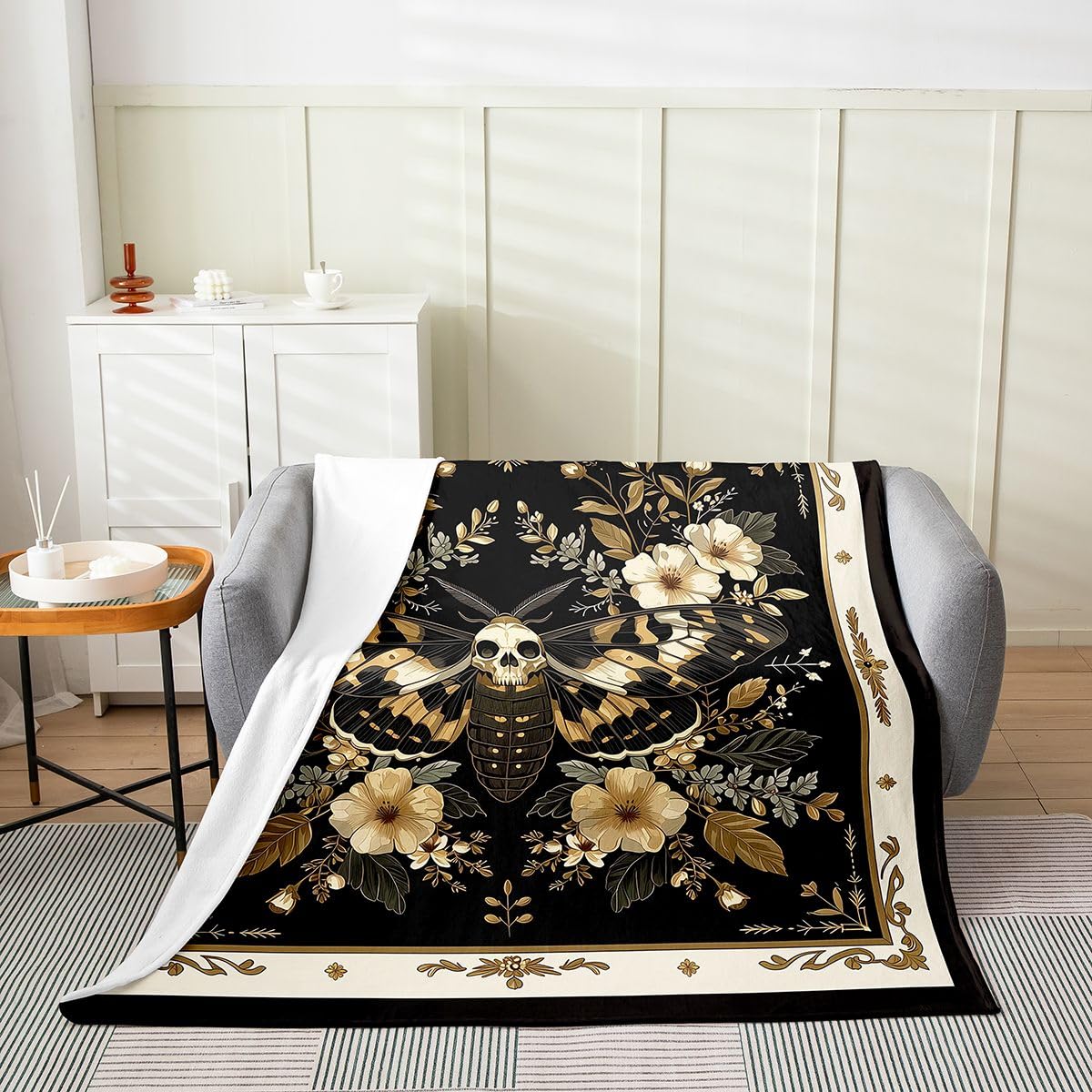 Homewish Czarno-biały koc flanelowy z ćmą śmiercią, podwójny, 152 x 203 cm, czaszka, dekoracyjny koc polarowy, dekoracje na Halloween, puszysty, pluszowy, kwiatowy styl, na łóżko, sofę, kanapę