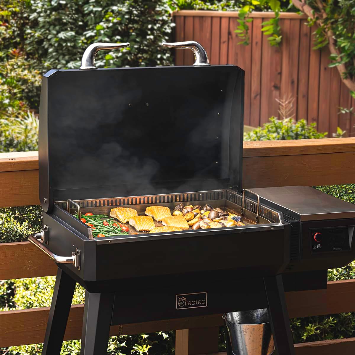 recteq Pellet Grill SmokeStone RT-480SS, Outdoor Griddle Grill with Even Temperature, Rolled Steel Cooktop