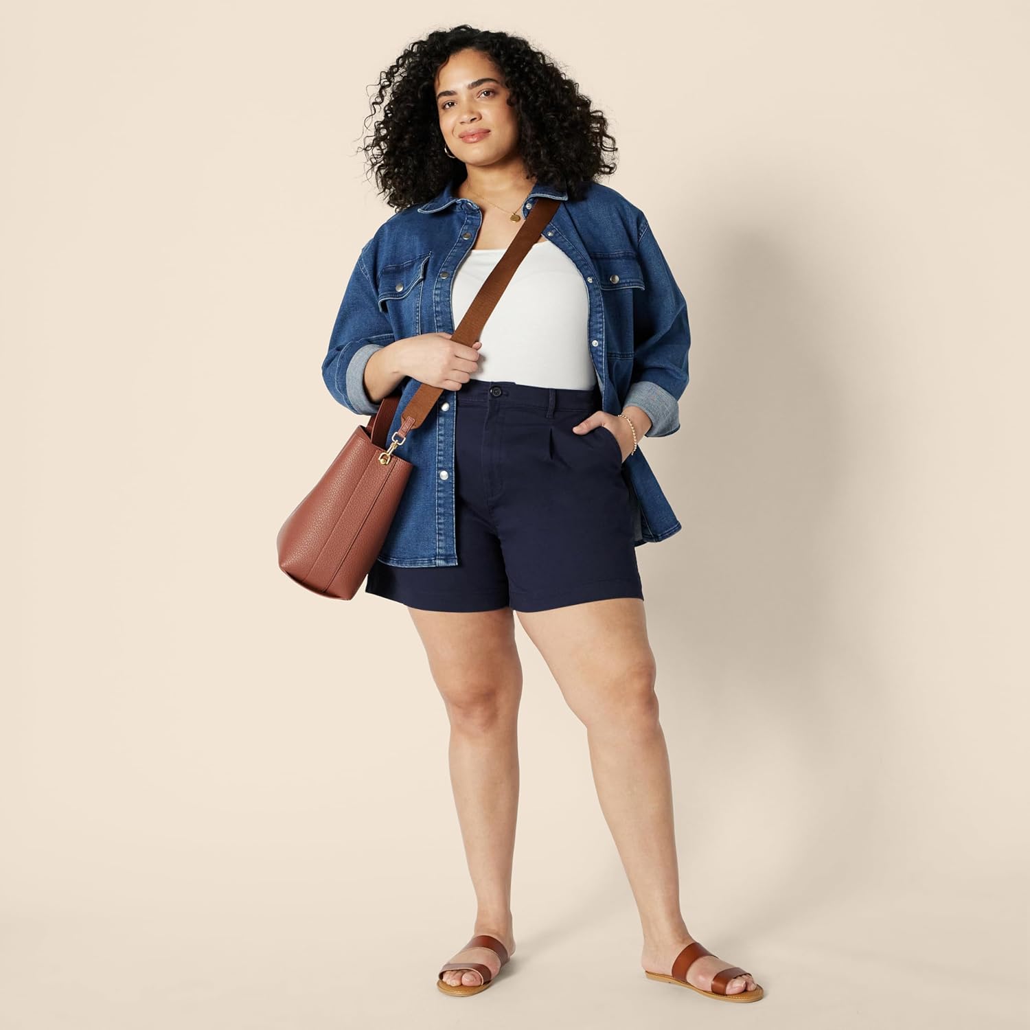 Amazon Essentials Women's High-Rise Relaxed-Fit A-line Elastic Back Shorts - Image 7