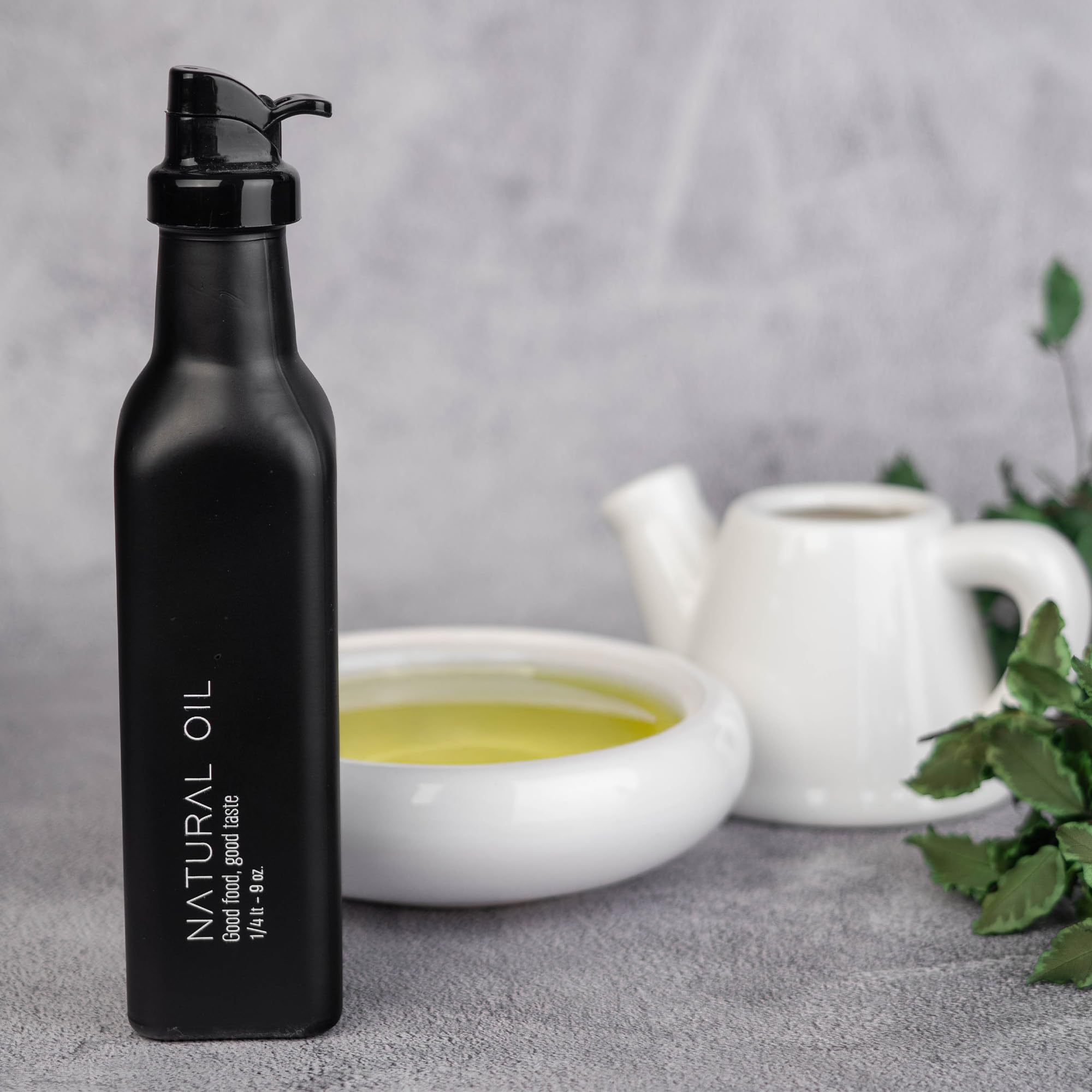 KADAX Oliekaraf met handvat, oliefles met stop, glazen fles voor vloeibare specerijen, oliedispenser van hoogwaardig glas, glazen karaf om te vullen (1 x 100 ml