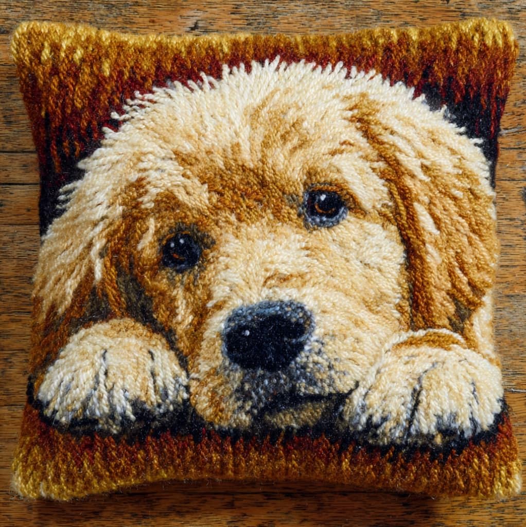 Axiangzik Golden Retriever Latch Hook Cushion Kit For Adults & Beginners,
