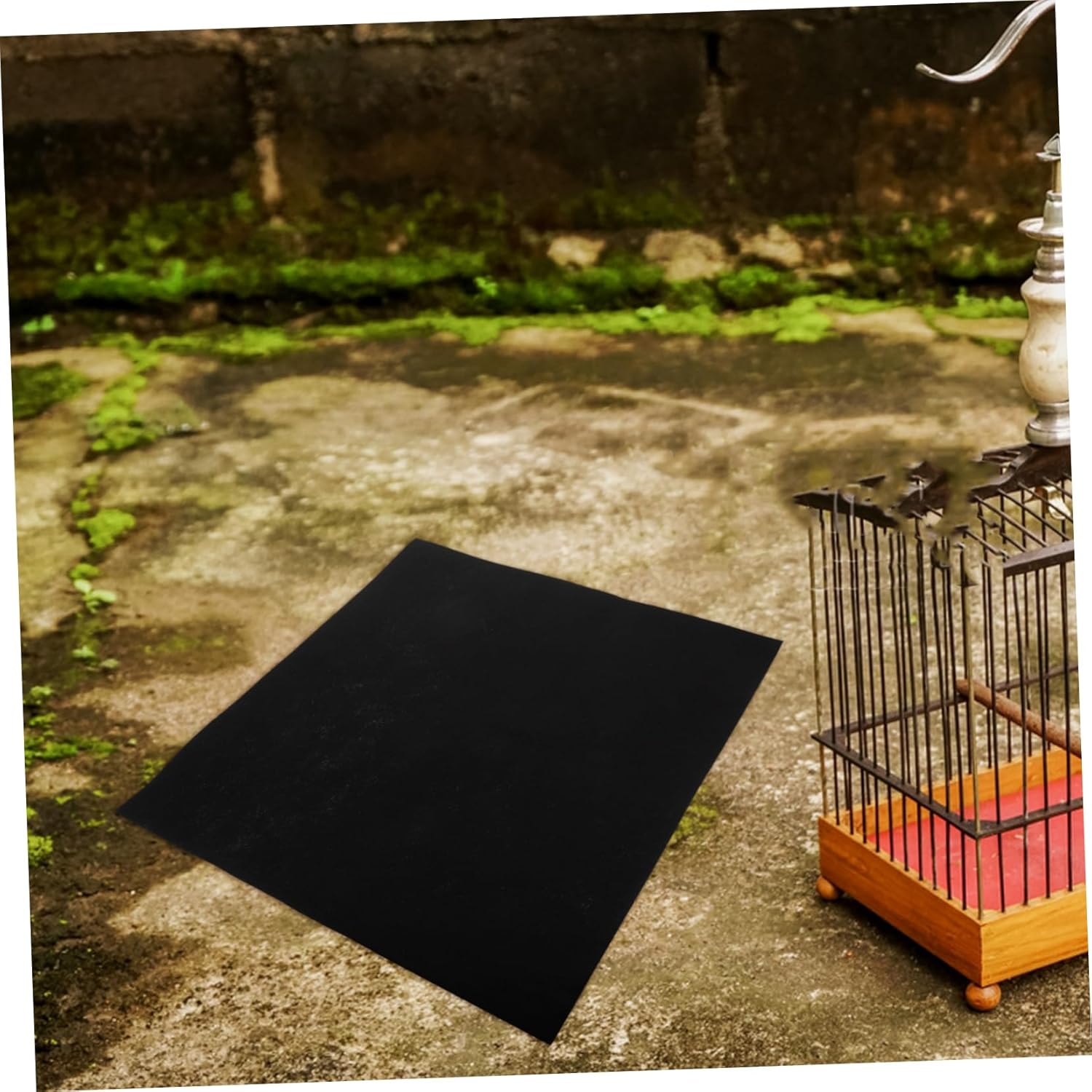 Totority 30pcs Disposable Bird Cage Liner Cushion Absorbent Liners for Parrot Cages Cuttable Convenient for Easy Cleaning and Bird Health