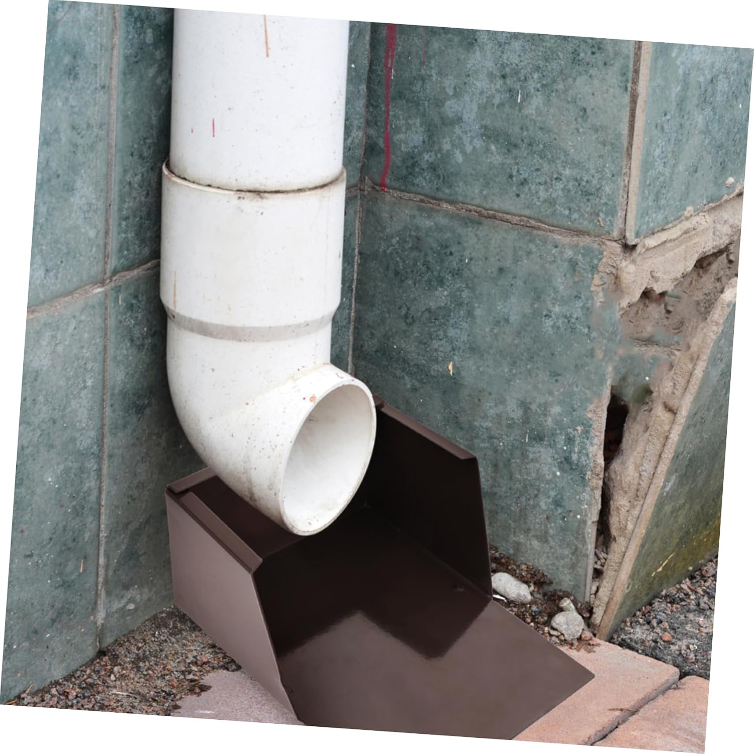 Aluminum Rainwater Diverter Tray with Splash Guard Water Collection Pan for Downspouts Easy to Install Aesthetic Design for Gardens and Properties