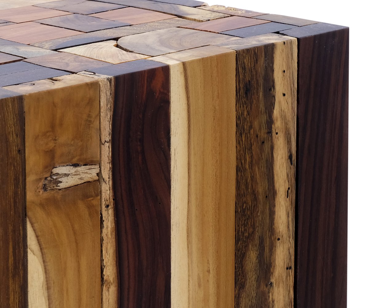 Tavolino di design in legno di derivazione – solido, naturale, rustico e senza trattamento chimico – Tavolo molto robusto e utilizzabile anche come sgabello in legno massello Elegante