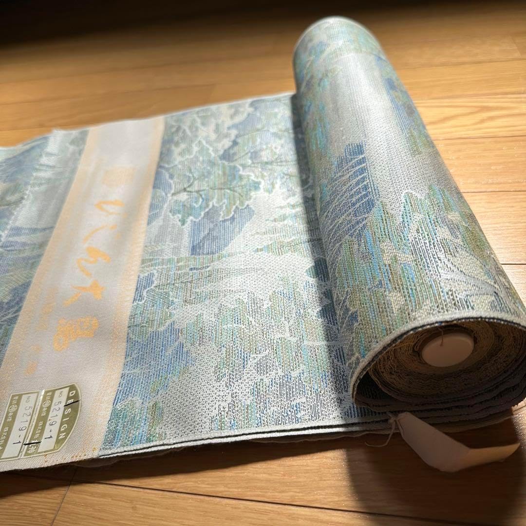 【逸品】びじん大島 丸神 正絹 高級大島紬 反物 逸品びじん大島 丸神 正絹 高級大島紬 反物 大島紬の商品一覧