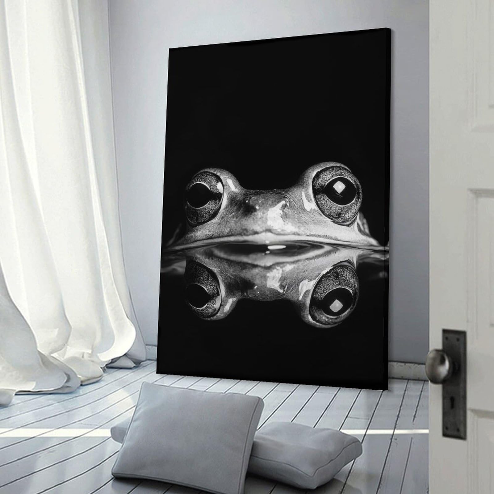Junmoney Frame-Style Frog Close-Up Black And White Photo Home Decor Wall Art 24X36inch(60X90cm), For Bedroom, Guest Room Or Reading Nook, Decorative Wall Art For Cosy Rooms