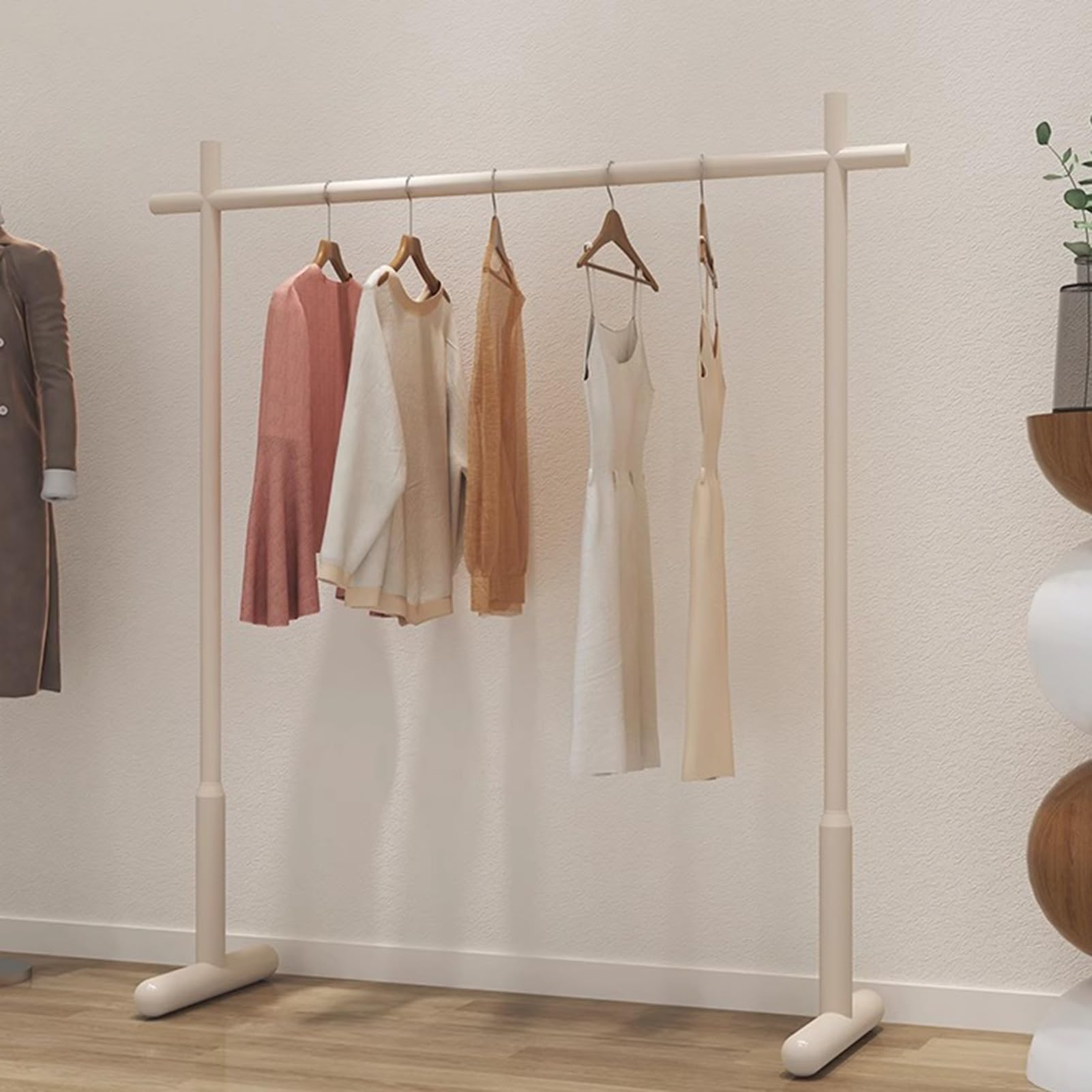 Barre de suspension pour petits espaces et organisateur de vêtements portable modulable