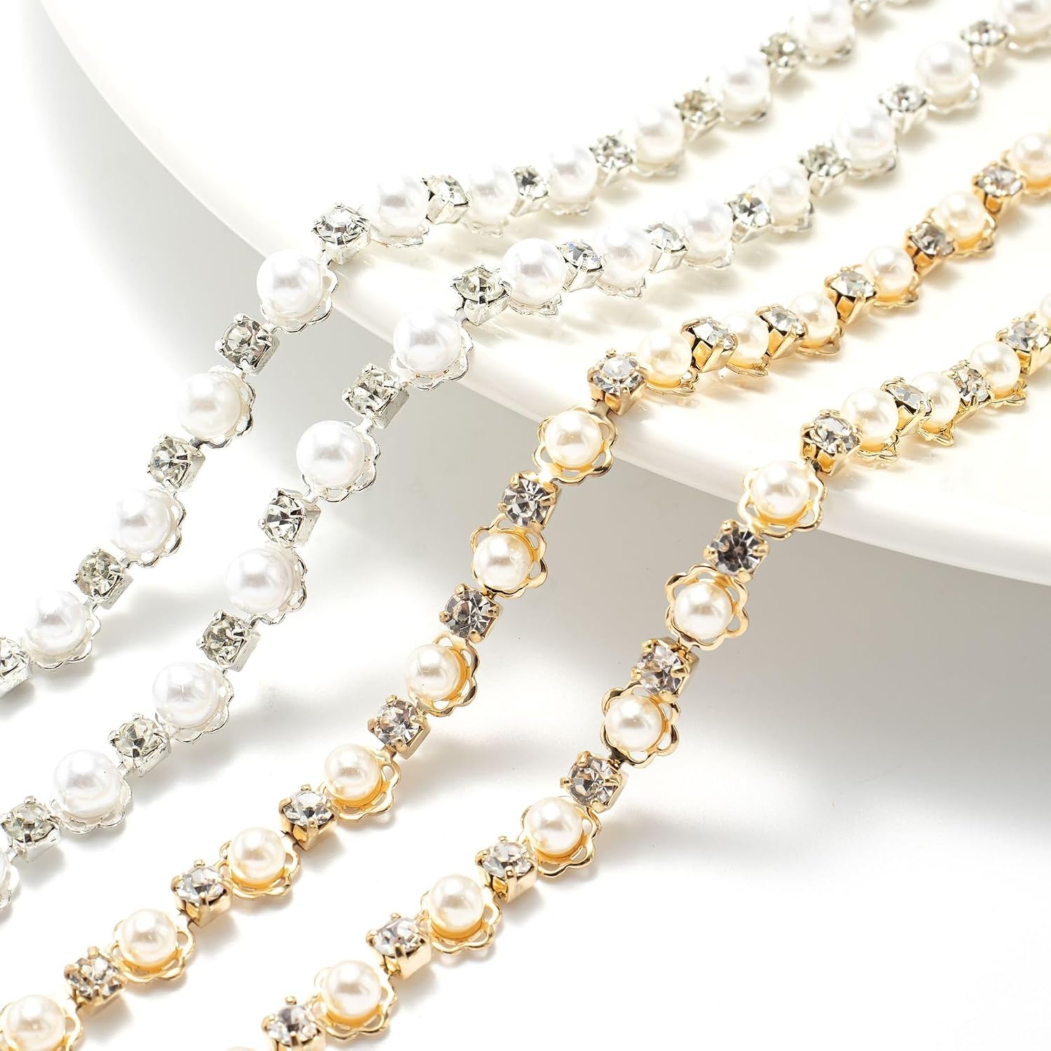 1.7Meters 0.3'' Wide Pearl Rhinestone Trim Fringe Ribbon Tassel Chain Rule Diamond Crystal Beaded Fringe Belt for DIY Sewing Clothing Craft Wedding Decoration (Silvery White)