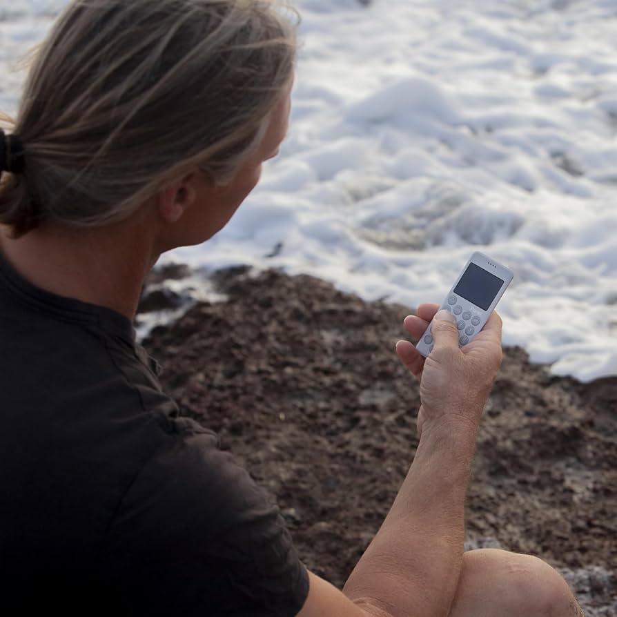 Amazon | Punkt. MP02 New Generation 集中力を取り戻す携帯電話 SIM