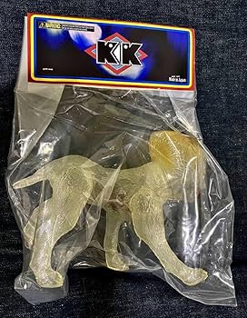 Amazon.co.jp: KKトーイ 人面犬(メス)ソフビ 暗所保管 抽選販売 限定品
