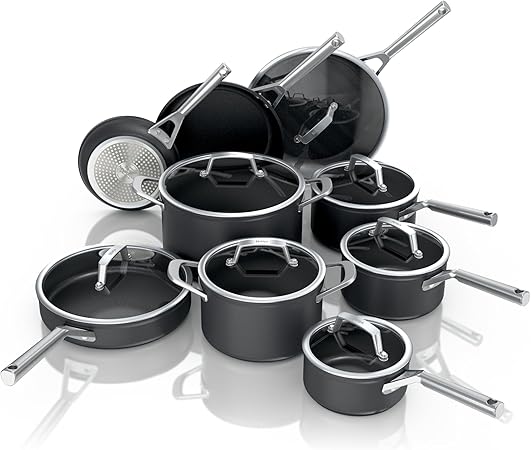 Ninja Cookware, Ninja NeverStick Professional, 16-Piece Pots and Pans Set, Non Stick Frying Pans, Kitchen Essentials, Stock Pot, Sauce Pan, Glass Lids, Saute Pan, All Stovetops, Black, C39900