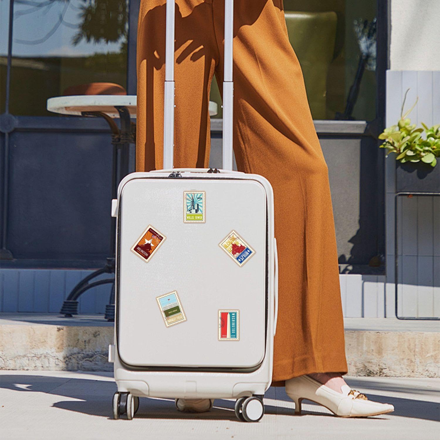 Collection D'autocollants De Monuments Du Monde Dessinés à La Main Colorés | Vecteur Premium