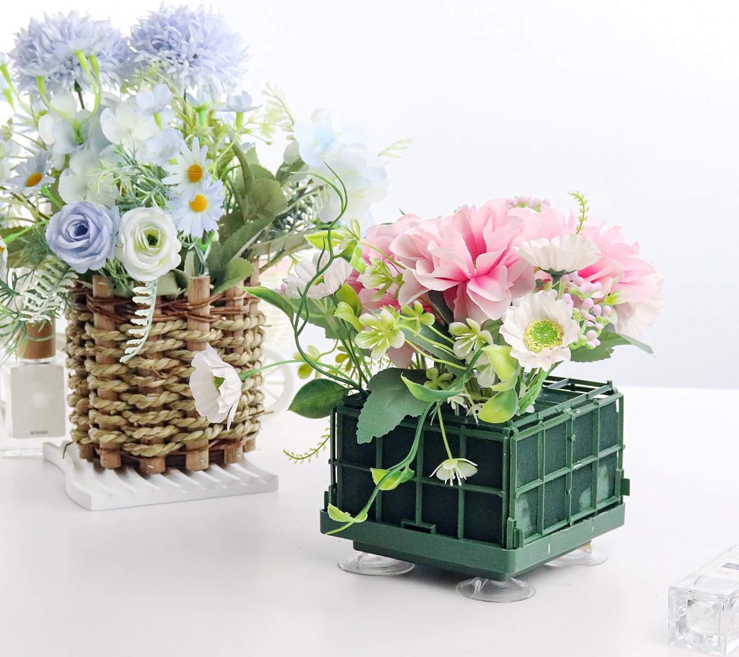 4 Pcs Floral Foam Cage for Flowers for Christmas DIY Crafts, Square Flower Holder for Fresh Flower Arrangement Decoration, Wedding, Interior and Garden