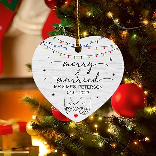 Miniatura 4 de Adorno de Navidad personalizado recién casado 2024, adorno de feliz y casado para pareja de recién casados, adorno de regalo personalizado para