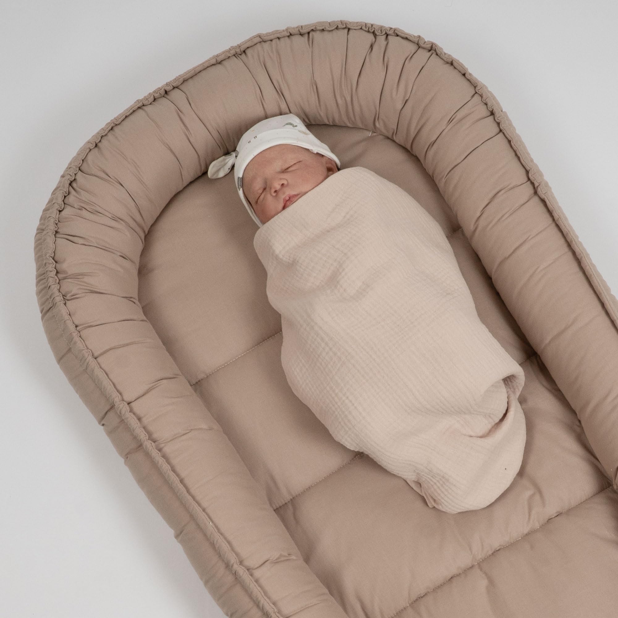 PaLulli 120x60 cm Babynest Babynestchen XXL Babykokon 2seitig 100% Baumwolle Kissen Nestchen für Babybett Reisebett für Baby und Säugling Feathers (Braun)