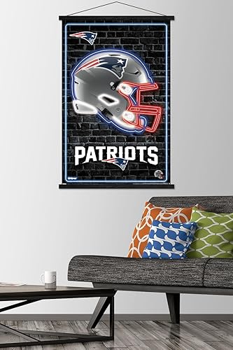 Miniatura 2 de Trends International NFL New England Patriots - Póster de pared con casco neón 23 con marco magnético