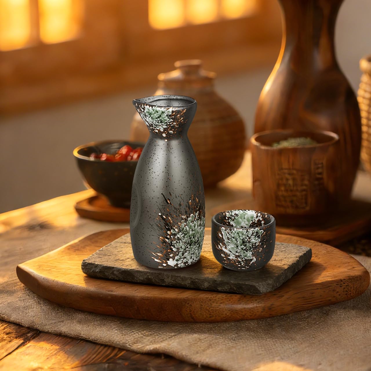 Luxshiny Japanese Ceramic Sake Set: 1 Sake Bottle 4 Sake Cups Traditional Wine Bottle And Cup Set Porcelain Sake Glasses Pottery Shot Cups Tea Cups For Izakaya Japanese Pub Home Restaurant Bar