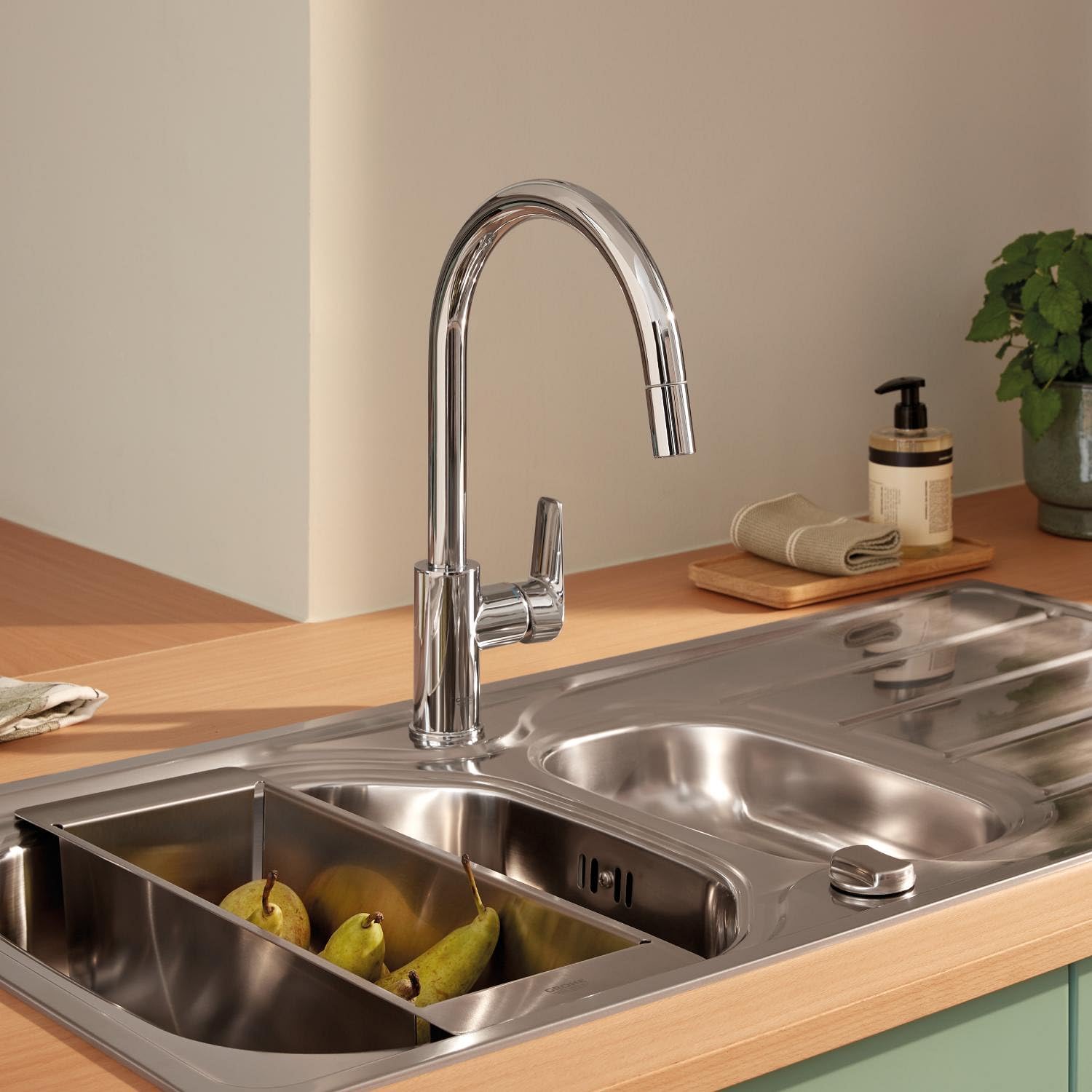 GROHE Start Curve Robinet de Cuisine, Mitigeur Monocommande Evier, Mousseur Extractible, Bec Haut, Zone de Rotation 360°, Chromé, 30562000