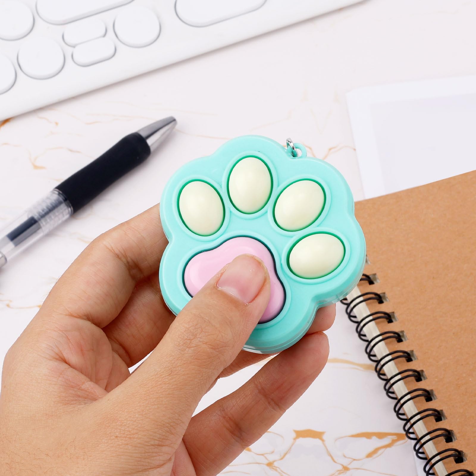 Gosknor 3pcs Cat Paw Fidget Toys Fidget Keychain - Image 4