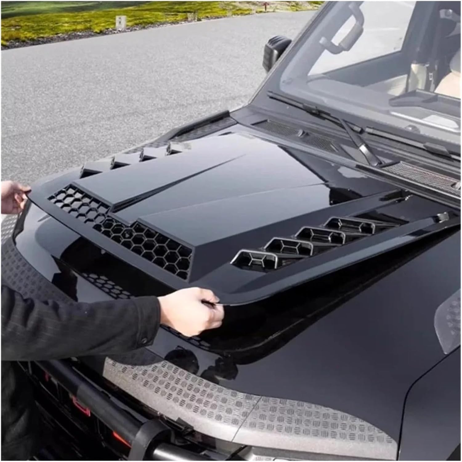 Universal Automotive Engine Hood Vent Scratch Protection Cover Automotive Engine Hood Air Intake Vent Decorative Cover(Carbon Fiber)