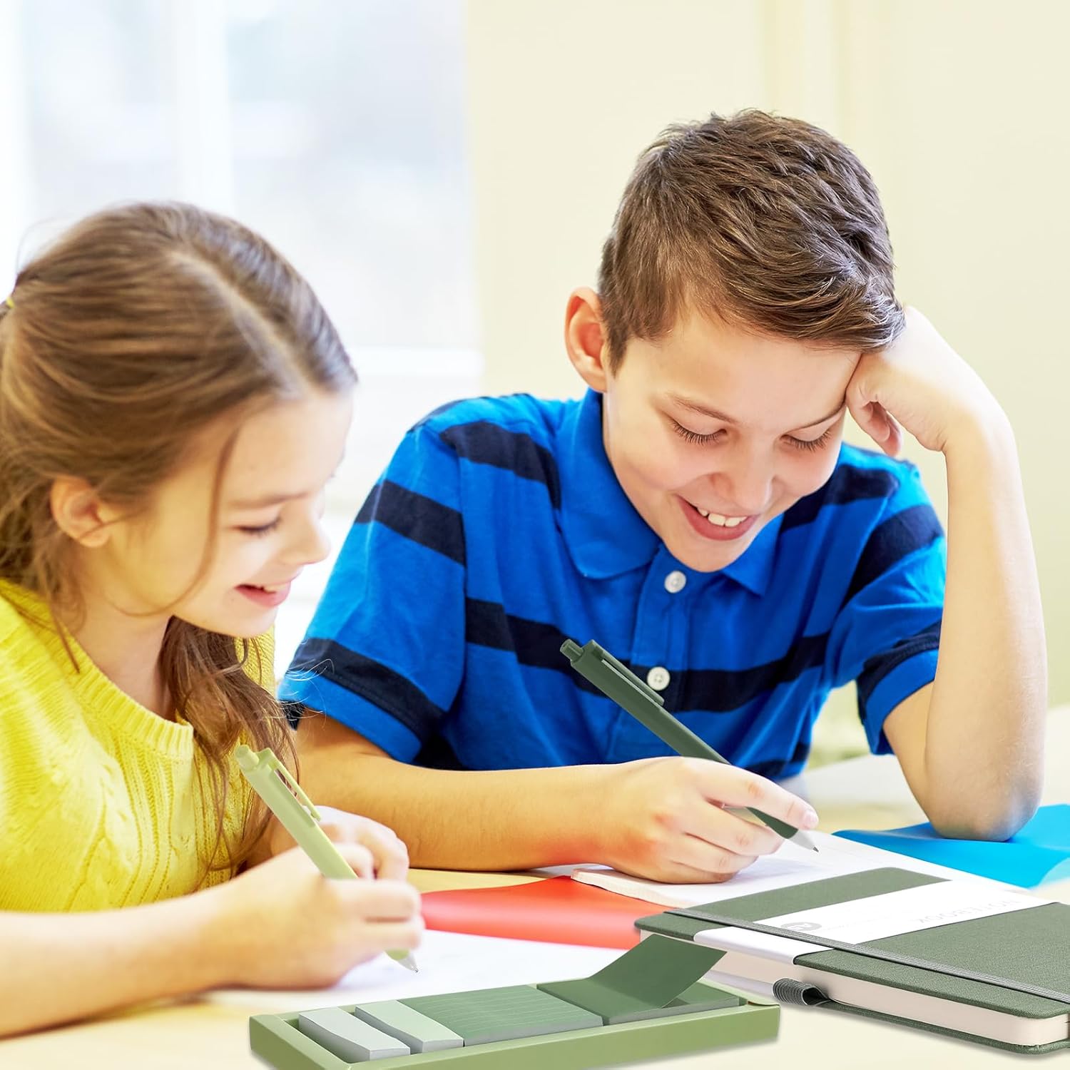 Aesthetic Stationery Set Preppy School Supplies 6 Retractable Black Pastel Gel Ink Pens 0.5mm Pastel Notebook Sticky Notes Set 5 Highlighters Self Stick Index Tabs for Bible Gifts(Green) - Image 4