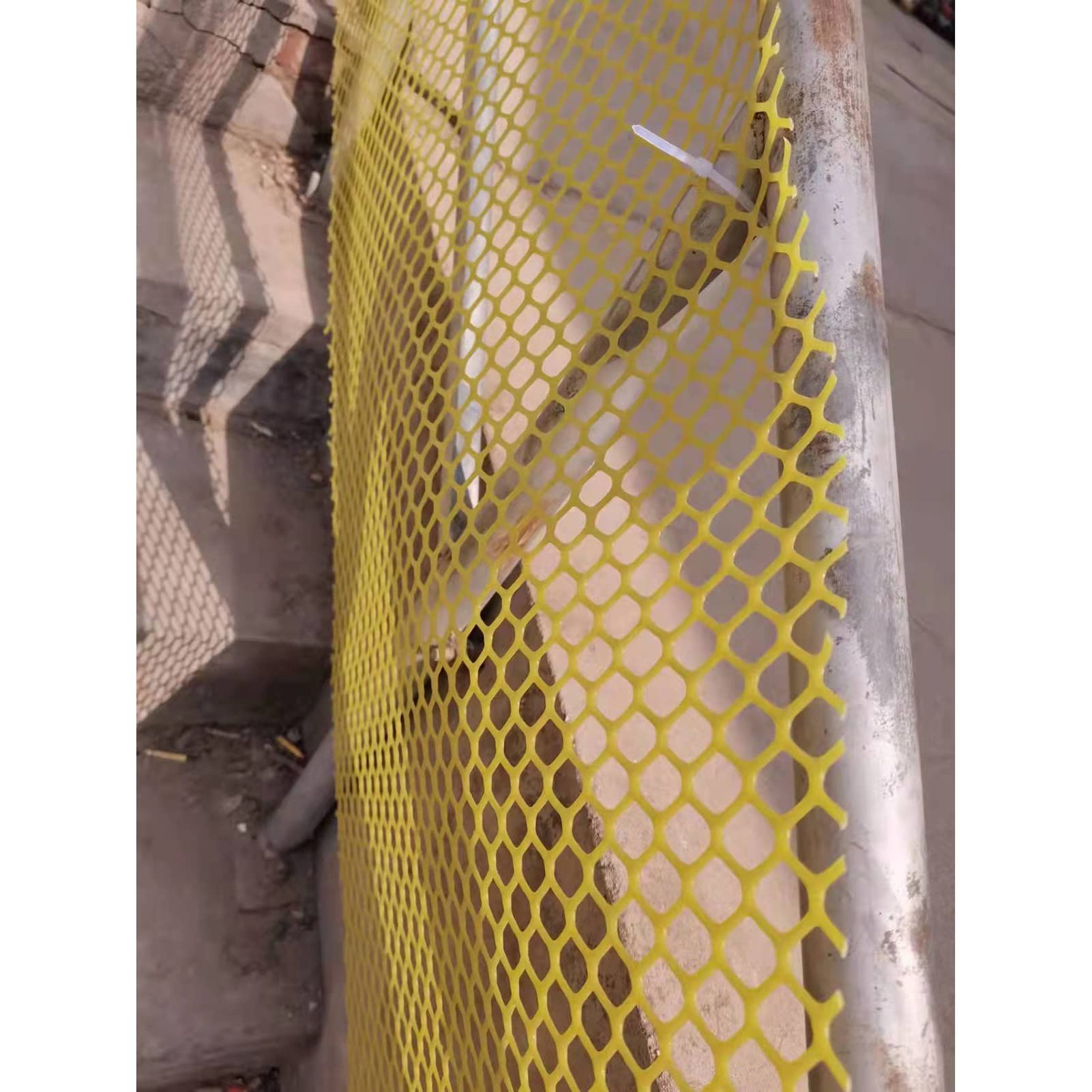 Rollo de malla de alambre hexagonal amarillo para aves de corral para gallinas y animales de compañía (tamaño: 1 x 50 m)