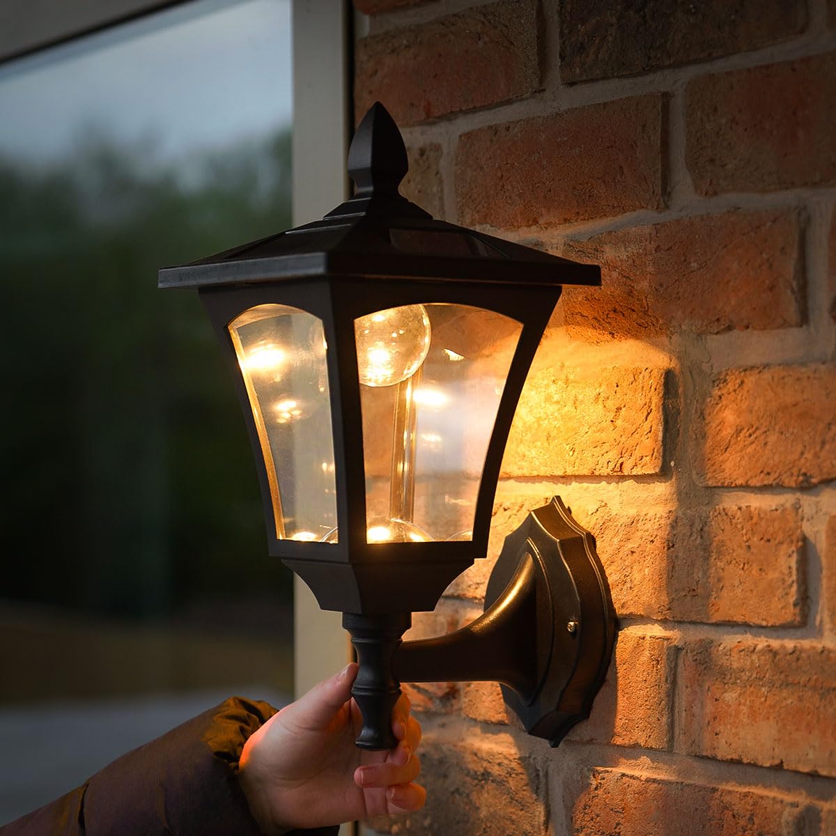 Festive Lights - 37cm Solar Traditional Victorian Style Wall Lantern with 6 Warm White LEDs – Dual Brightness Settings, Static Mode - Outdoor Security Light, IP44 Rated, Fixing Kit Included