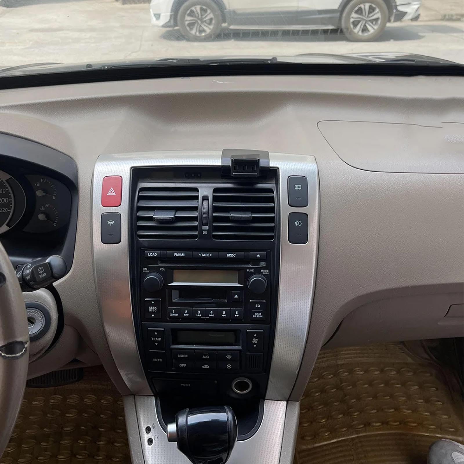 Soporte Móvil Coche para Hyundai Tucson JM 2005-2009, Soporte para teléfono móvil de Coche con Clip para Rejilla de ventilación del Aire Acondicionado LHD