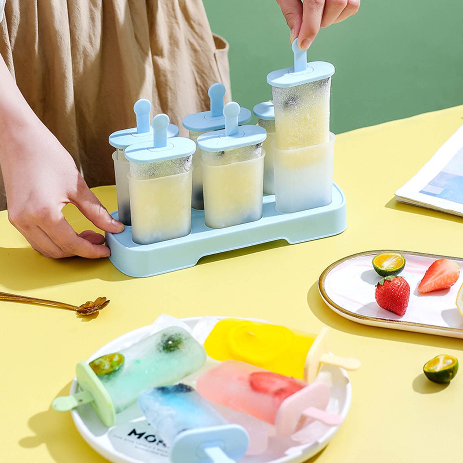 Resin Molds, 6Pcs Plastic Popsicles molds with Tray Reusable Sticks DIY Kids Ice Cream Mould