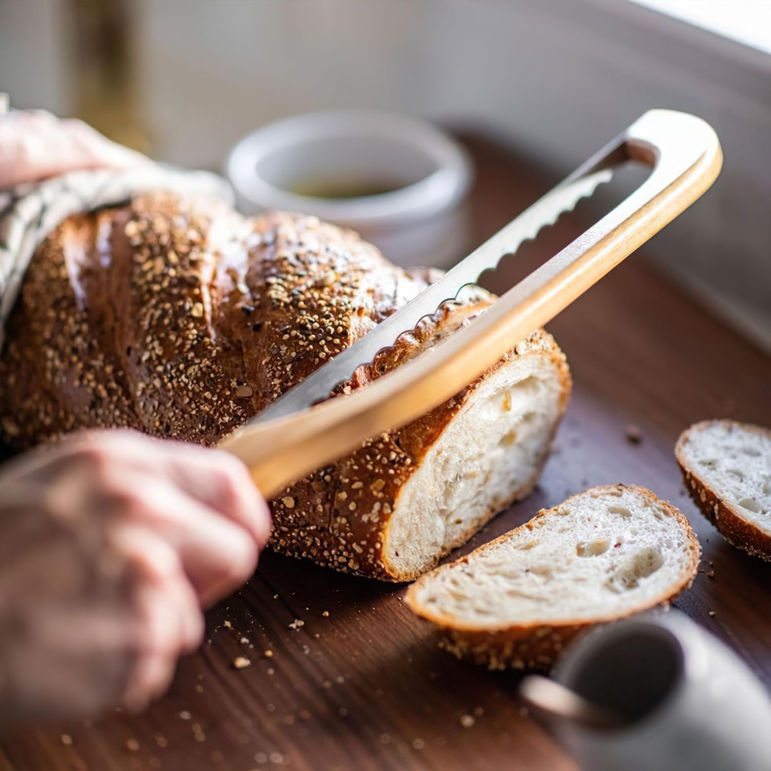 8 Inch Serrated Bread Bow Knife with Matching Wooden Board - Stainless Steel Blade & Built-in Crumb Tray | Rustic Farmhouse Slicing Set for Artisan Bread, French Baguette, Restaurants & Home Use
