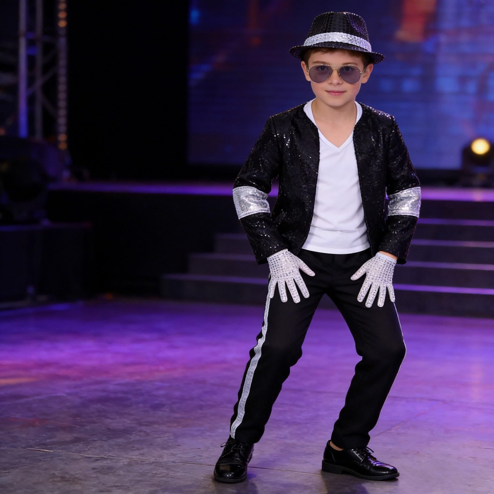 Generico Costume Pop Star Anni '80 '90 per Bambini Ragazzi 3-12 Anni, Set 5 Pezzi con Giacca Nera con Paillettes, Pantaloni, Cappello, Guanto – Spettacoli Halloween