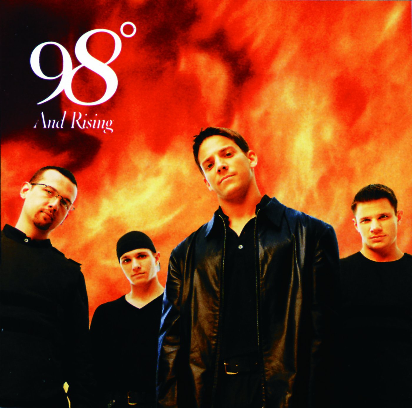 98º