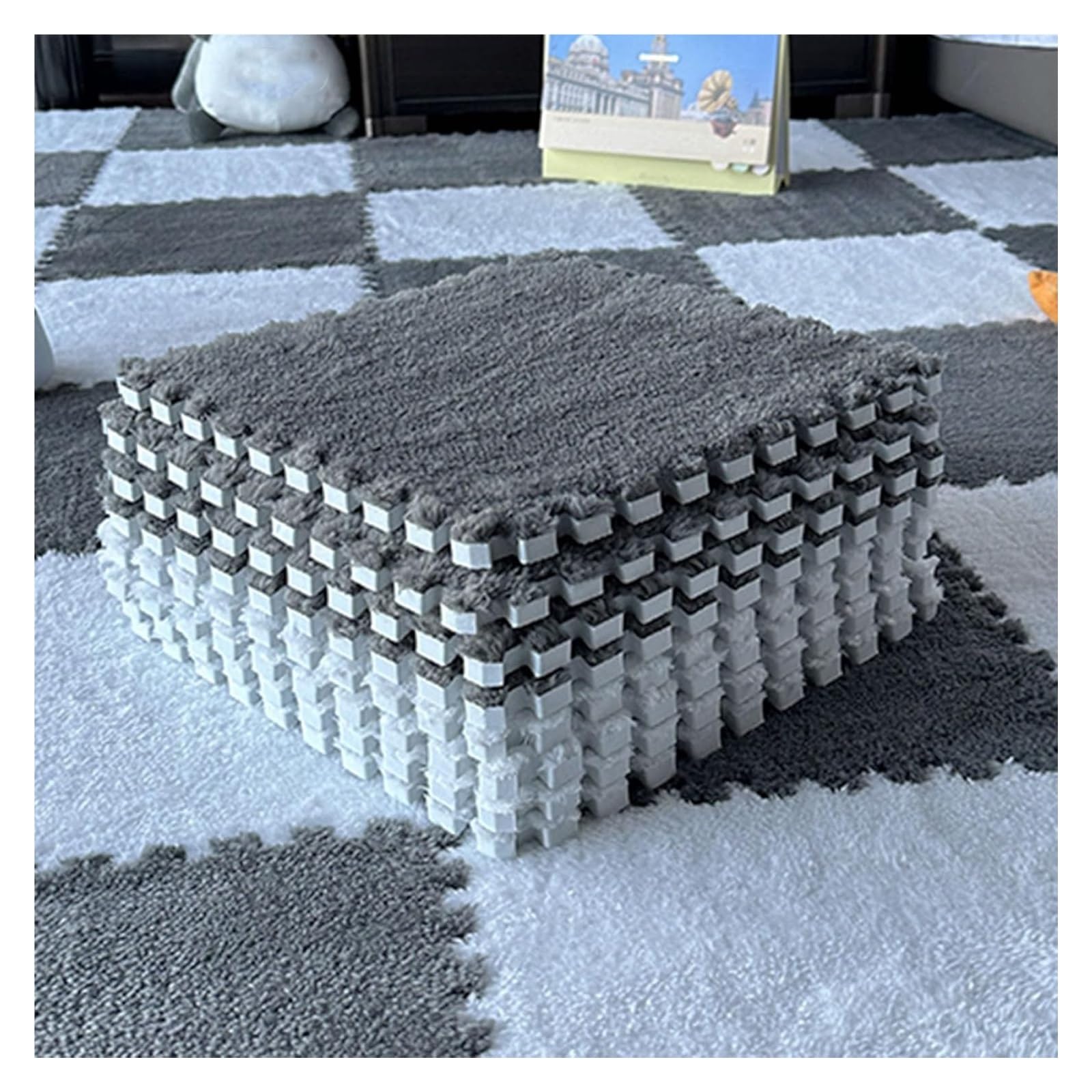 Piankowa mata podłogowa, 12x12 cali kwadratowy pluszowy dywanik do układania puzzli, blokujące piankowe maty podłogowe płytki z obramowaniem, kudłate pluszowe maty piankowe EVA, Playmat, 16 sztuk(Gray