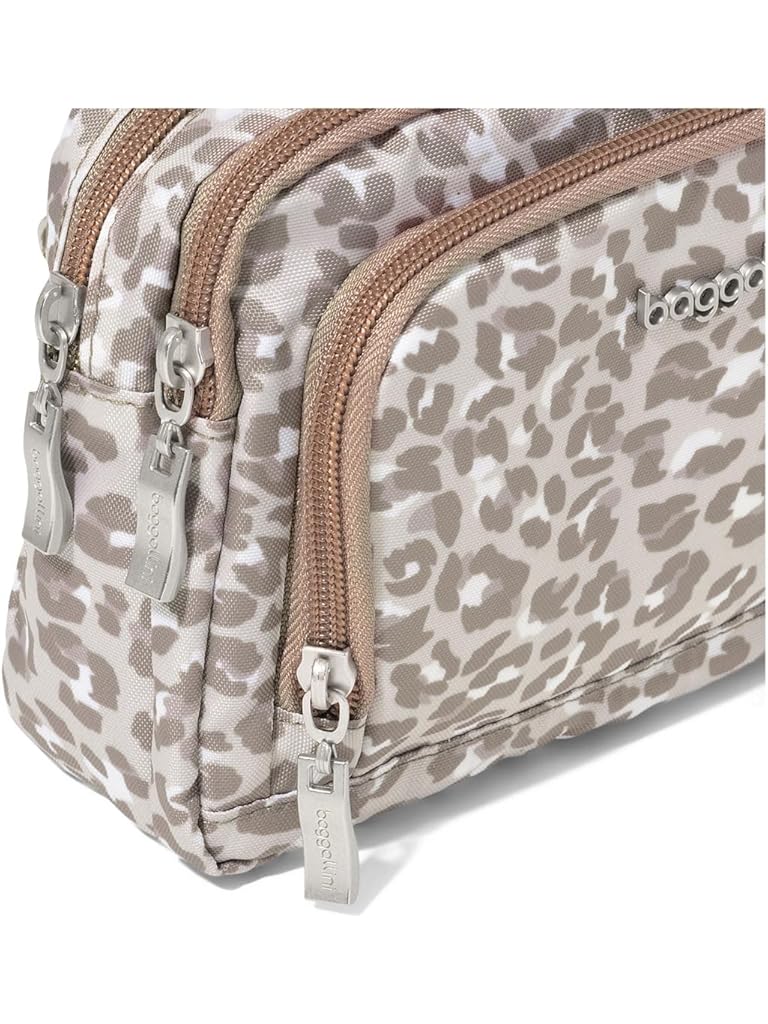 White Baggallini Trifecta Rfid Wallet Crossbody