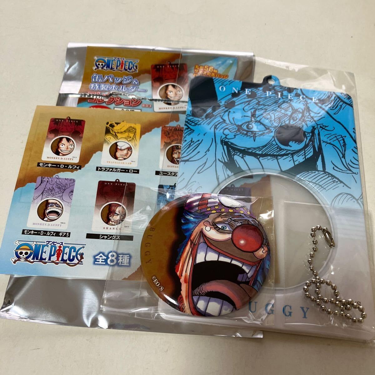 Amazon.co.jp: ONE PIECE ワンピース 缶バッジ&特製ホルダー