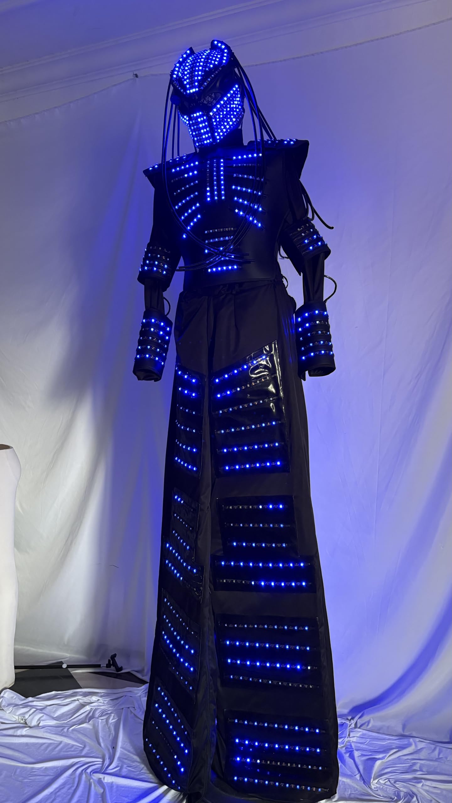 Earthradius Disfraz de Robot Caminante sobre zancos RGB, Traje de Armadura con Casco de depredador Iluminado de Cuerpo Completo para espectáculos de Escenario