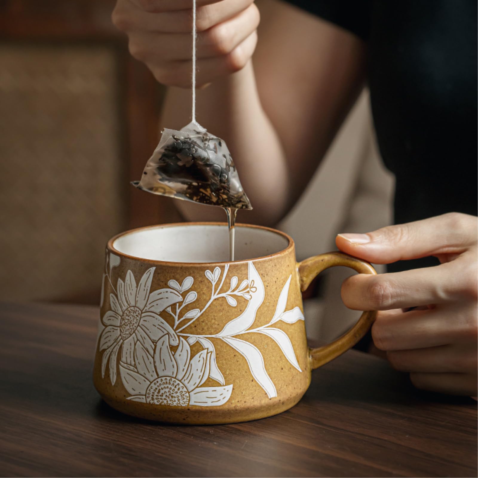 Taza de cerámica estampada de 360 ml con tapa