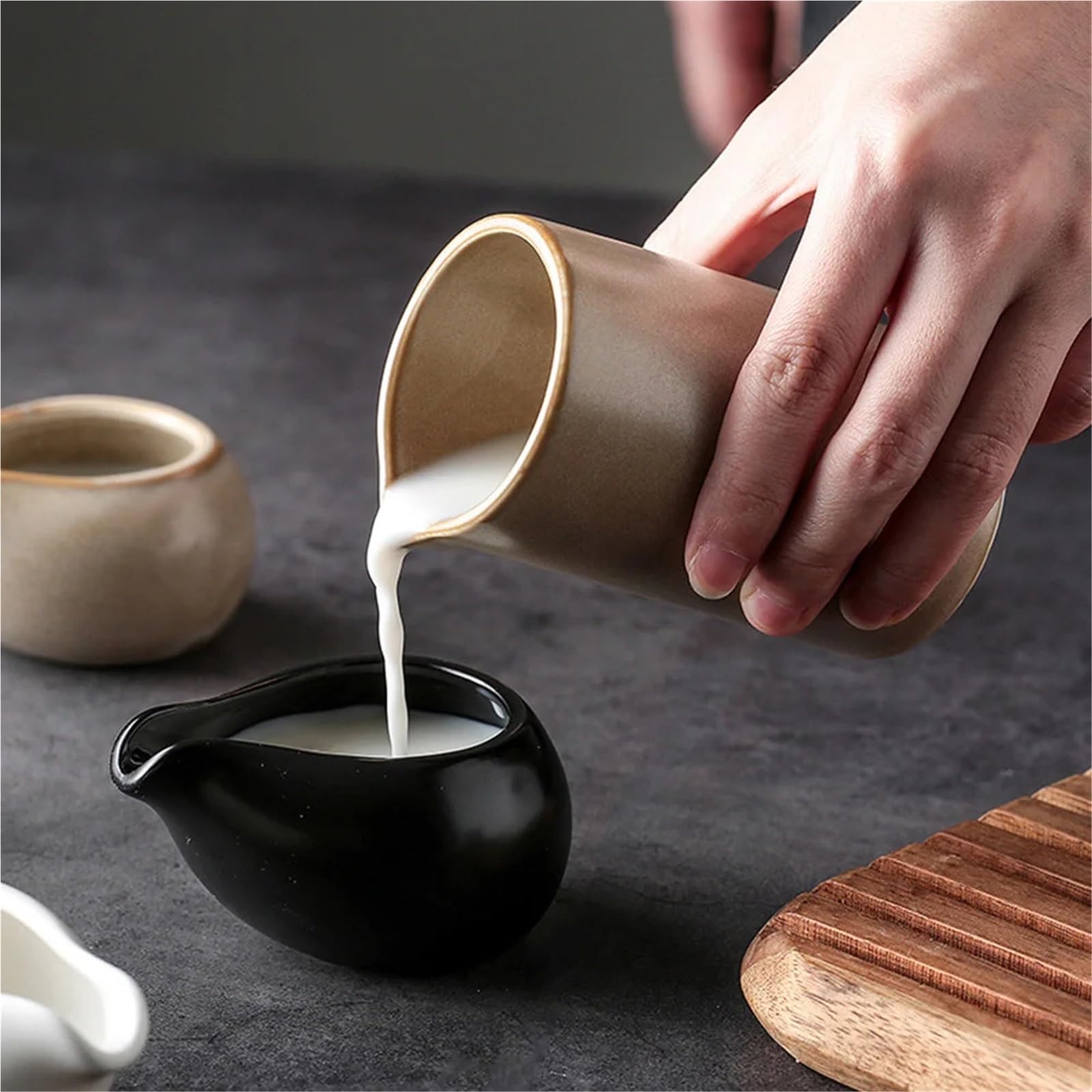 Ensemble de 3 pièces en céramique : pot à lait, saucière, tasse à eau, pichet, distributeur de crème et de café, sucrier et salière. Idéal pour la maison, le restaurant, le sirop, la mousse de la