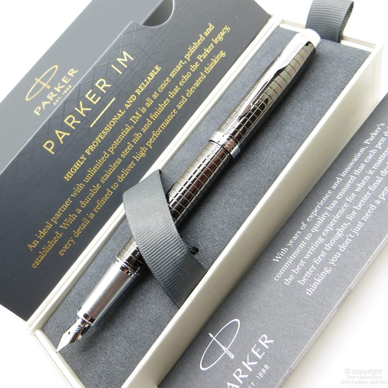 PARKER IM, pluma estilográfica de color café oscuro Premium, con plumín mediano y recambio de tinta azul (1931680)