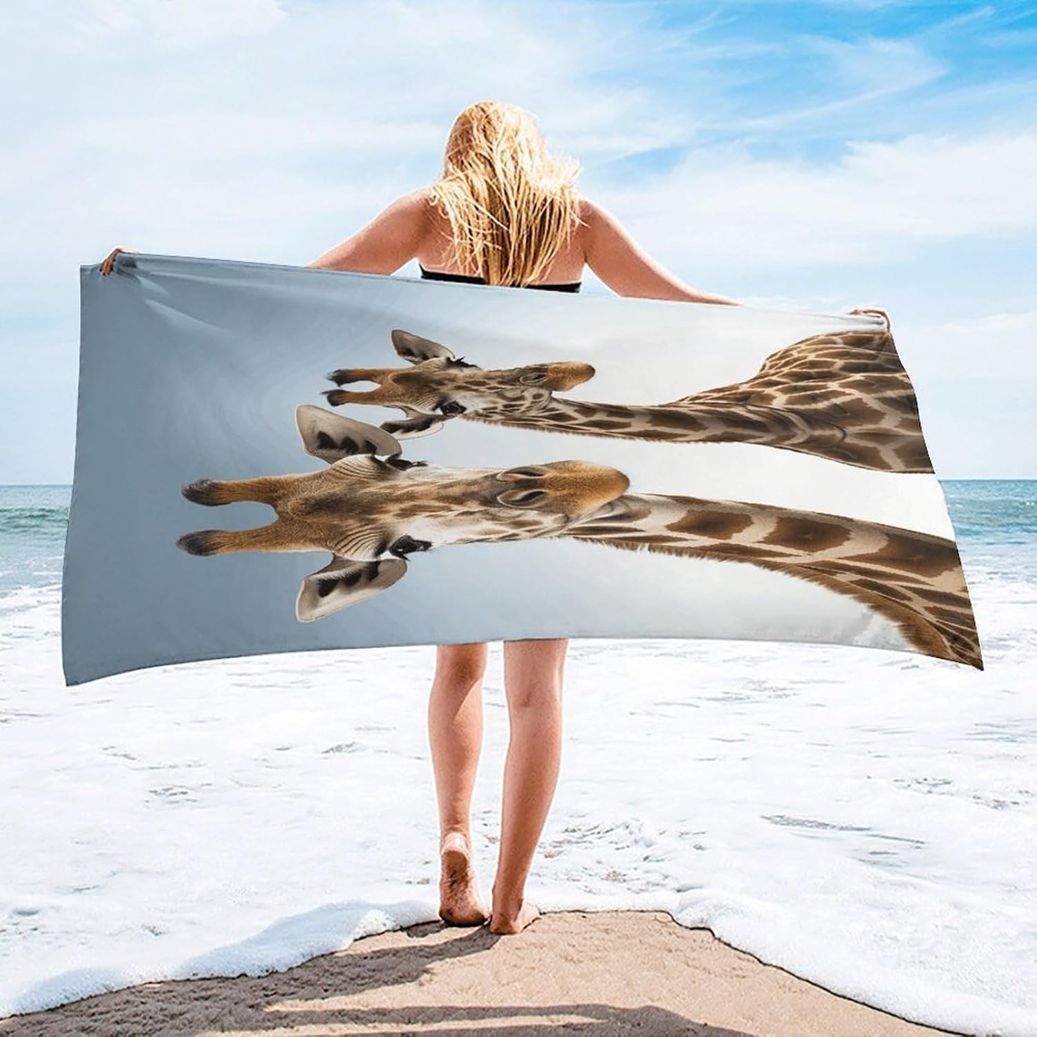 Necks of Giraffe Towel Vacation Accessories Essentials Soft Lighterweight，Bath Towel for Adults Women Men，Bath Towels Gift for All Occasions, Machine Washable.