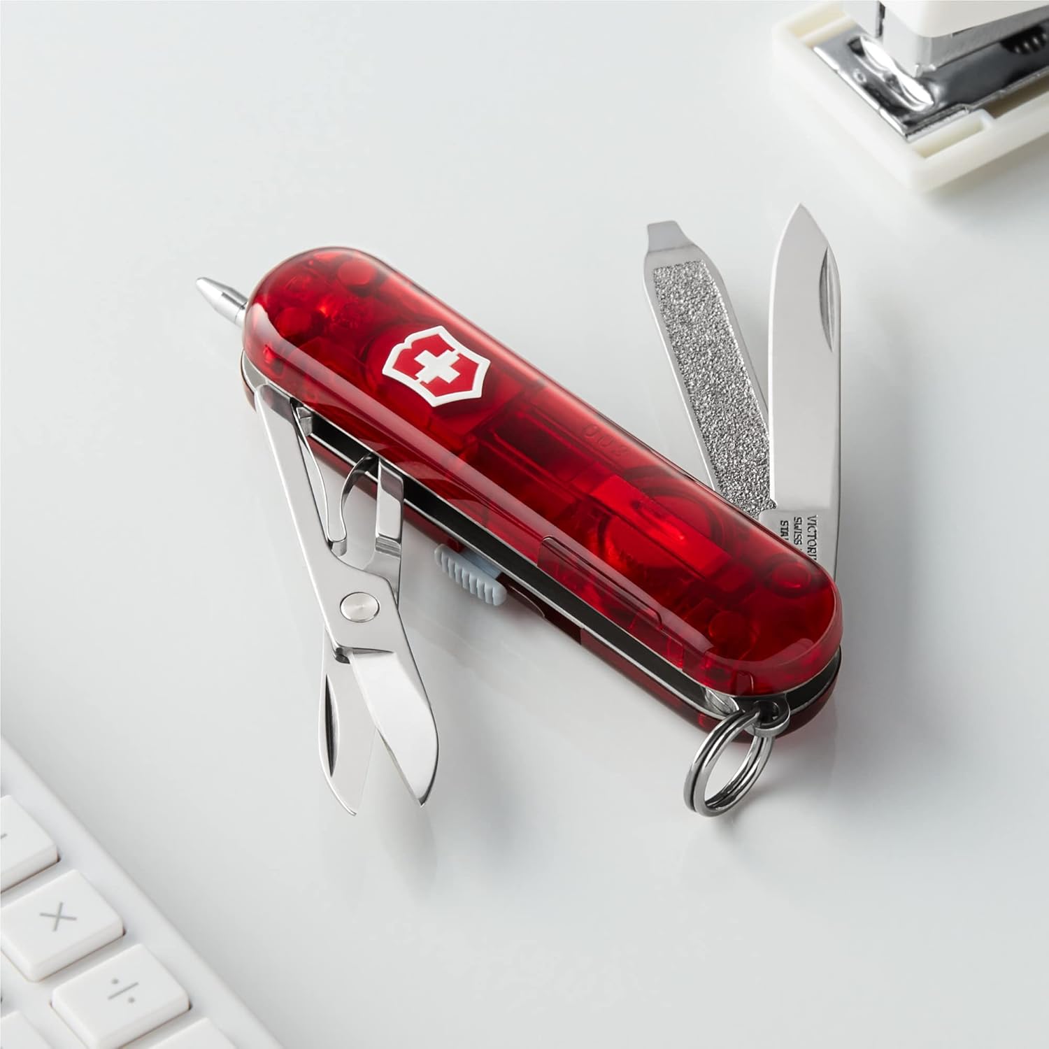 Victorinox Swiss Army Signature Lite Pocket Knife, Ruby, One Size - Image 3