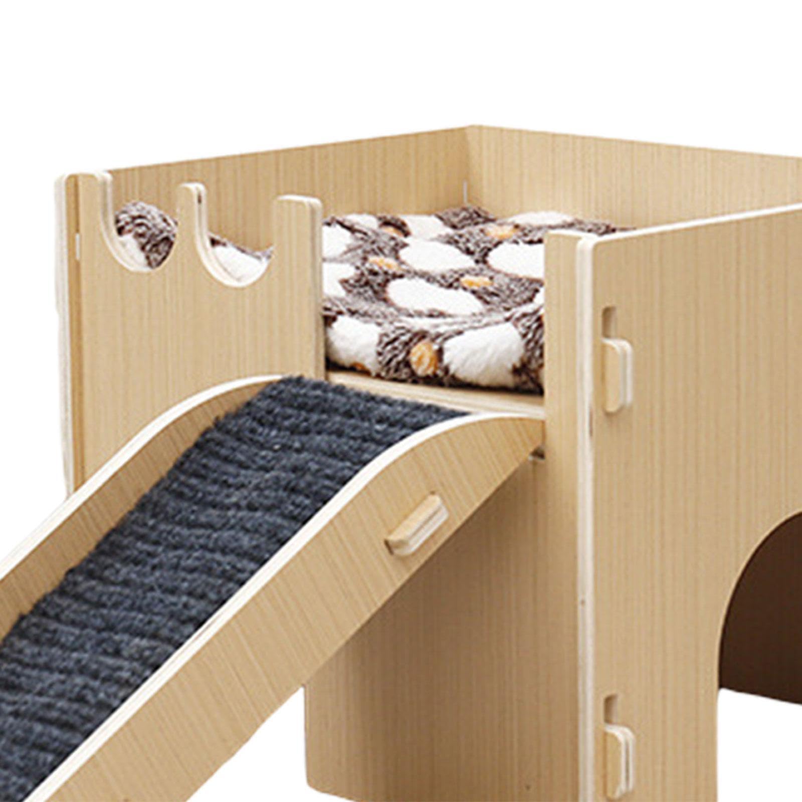 Hideaway Rabbit Habitats Casetta per criceti in Legno Realizzata a Mano, Include Un Parco Giochi con per Scala Che garantisce attività Divertenti e