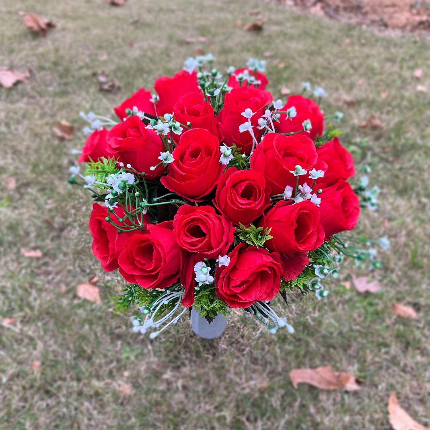 Memorial Flowers: Indoor & Outdoor Grave Decor for Cemetery Honors on Memorial Day