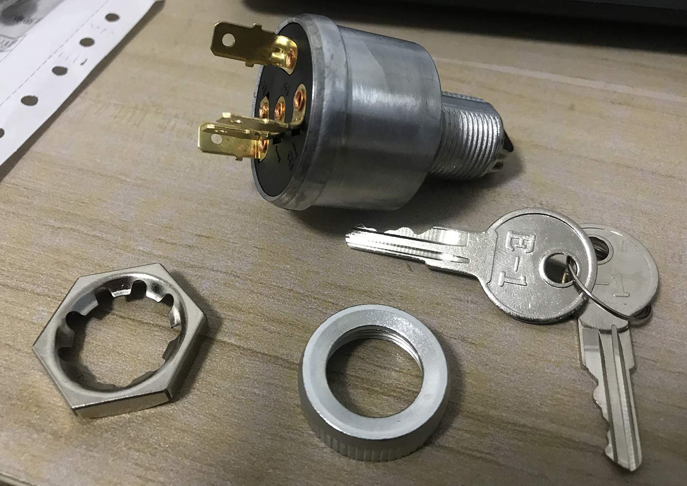 Amazon.com: Dr.Acces Ignition Switch with 2 Keys, Four Spade