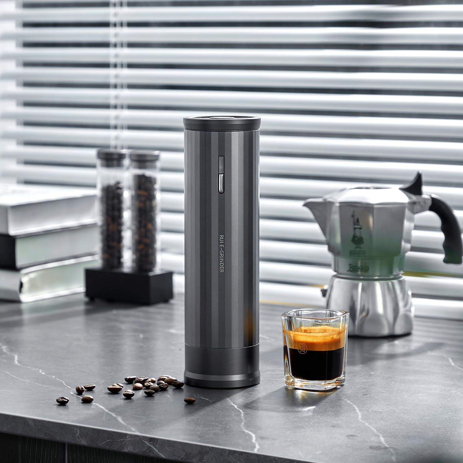 zeroHero Rui Portable Coffee Grinder - Freshly Ground Coffee -4