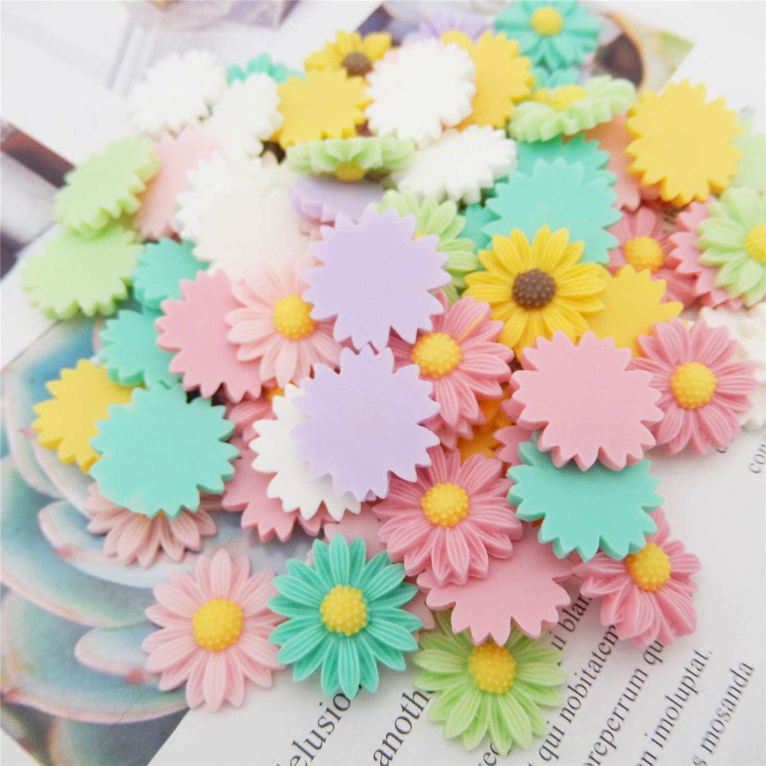 60-Pack Multicolors Daisy Flowers Resin Flat Back Embellishments Scrapbooking DIY Art Projects Craft Making Ornament Phone Case Decorations 22mm