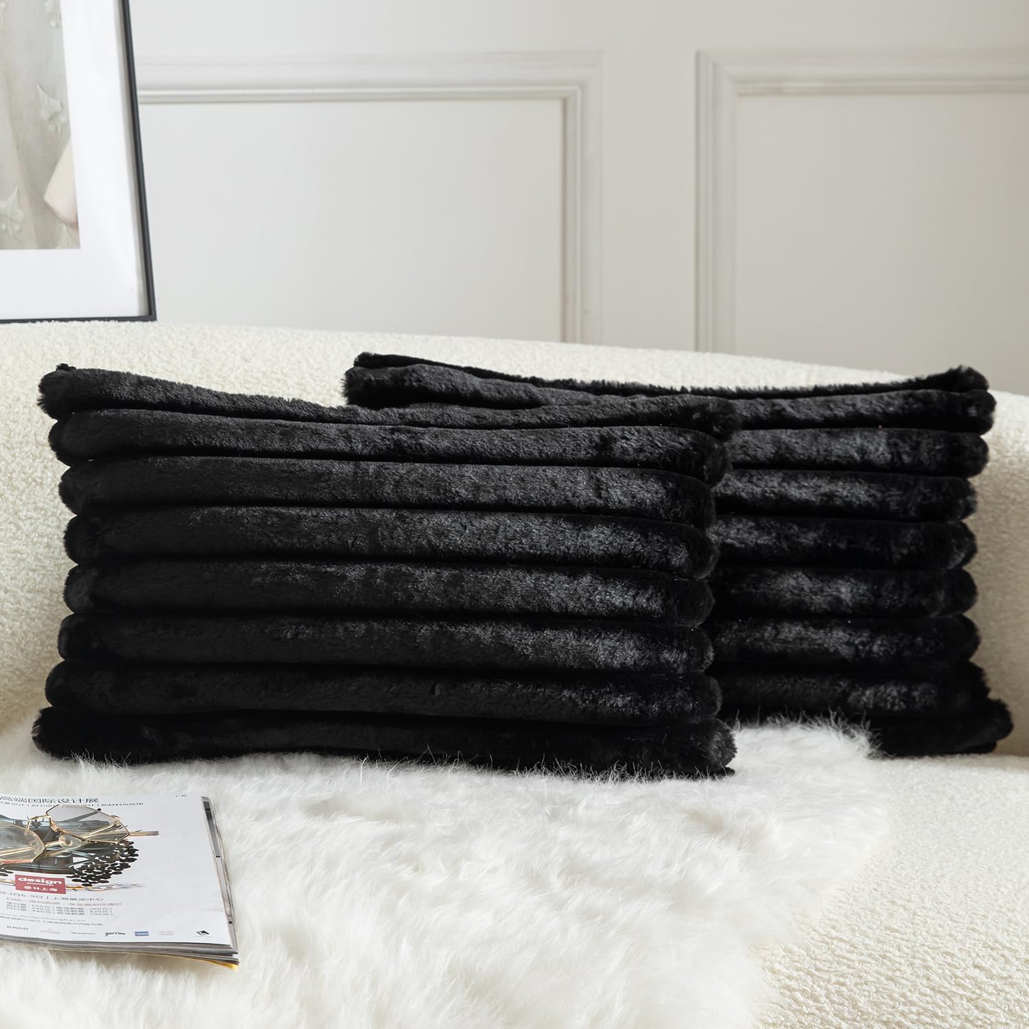 Mandioo Pack of 2 Decorative Cushion Covers 30cm x 50cm Faux Fur Striped Plush Soft Throw Pillow Covers Pillow Cases Bedroom Living Room Sofa Home 12x20 Inch Black