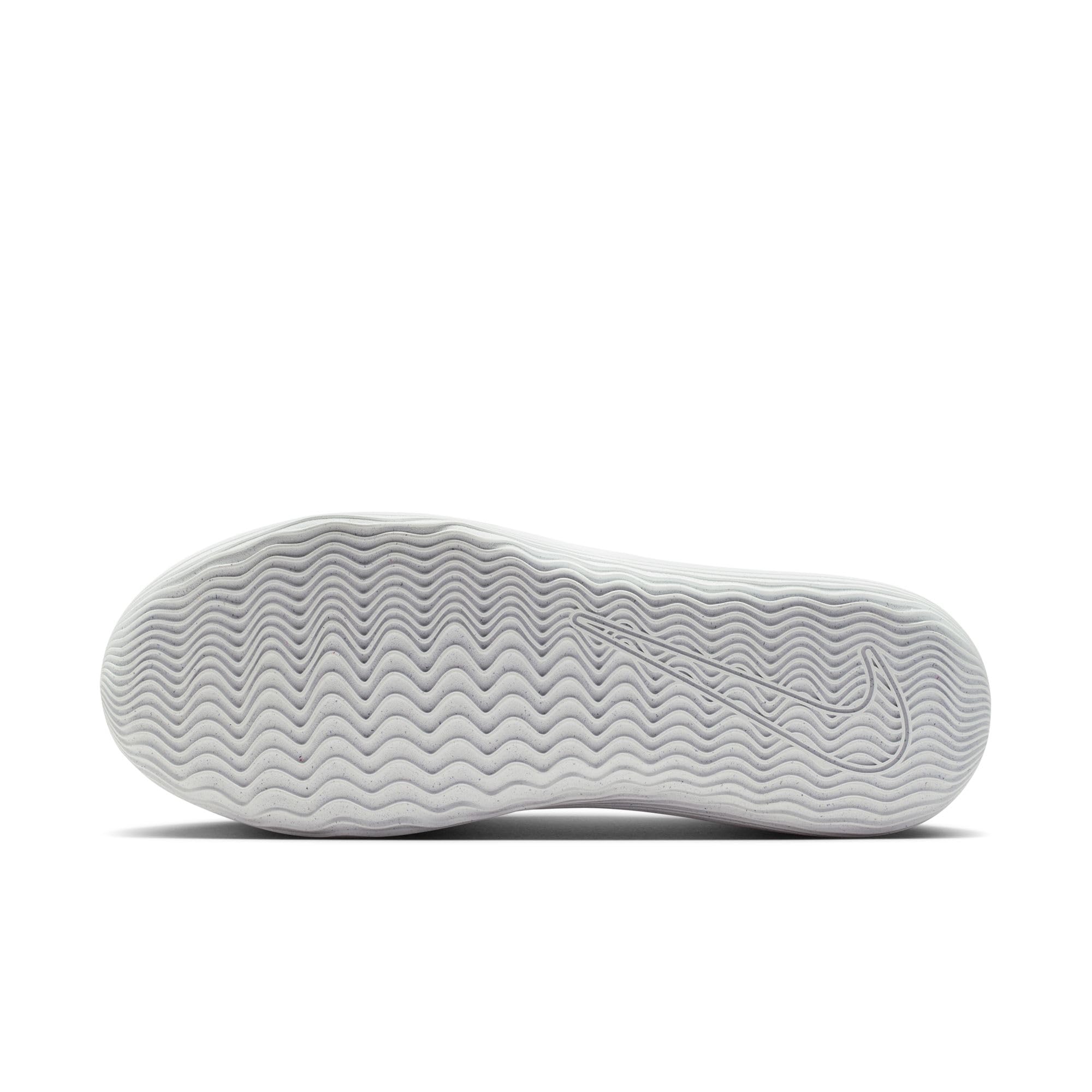 Nike Unisex Precision 8 LowSneaker